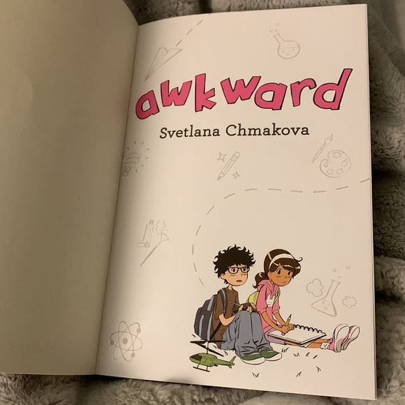 Awkward by Svetlana Chmakova graphic novel. - Picture 3 of 4